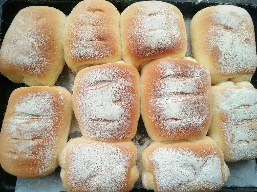 软到不知所措的牛奶卷