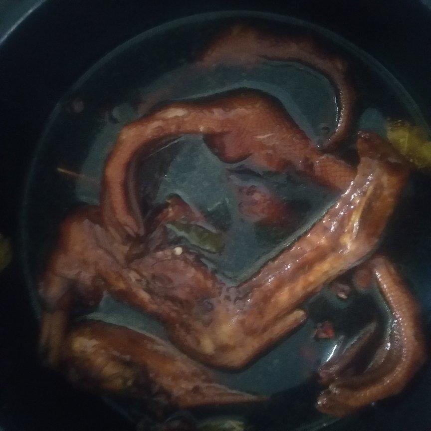 卤鸭翅卤鸭掌卤鸡爪，卤天卤地卤前任，这个配料真的绝了