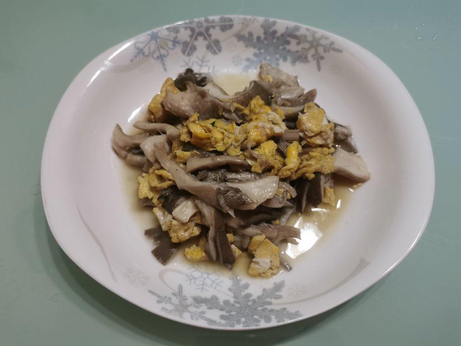 平菇炒鸡蛋