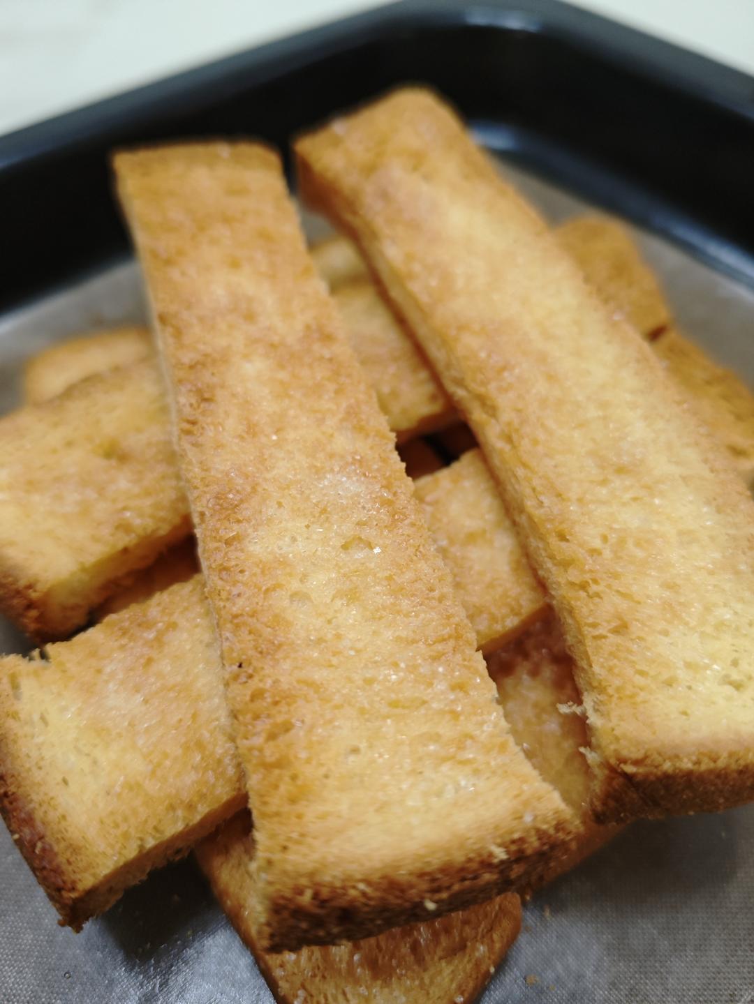 蜂蜜黄油脆吐司