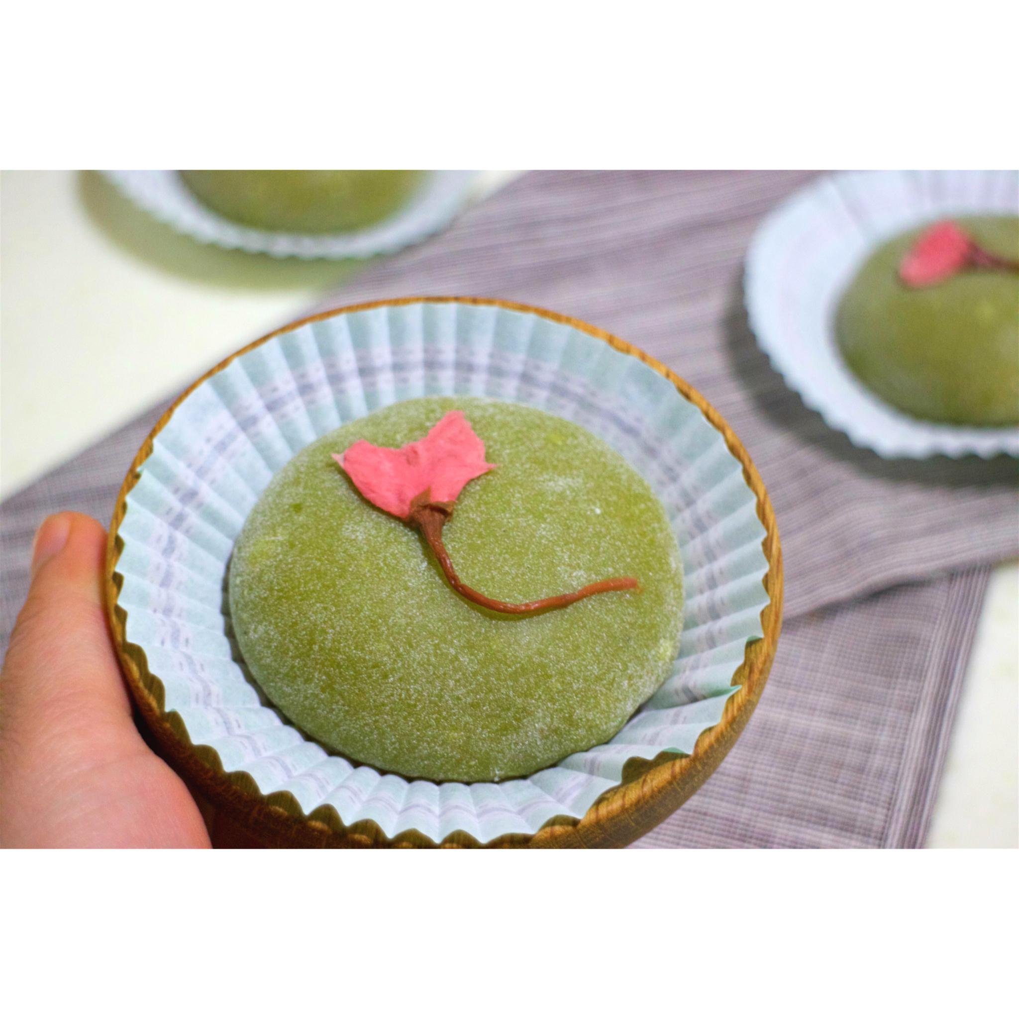 安琪老师吖做的樱花抹茶团子