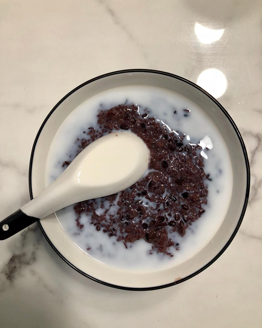 阿阿阿阿翔做的黑米椰奶