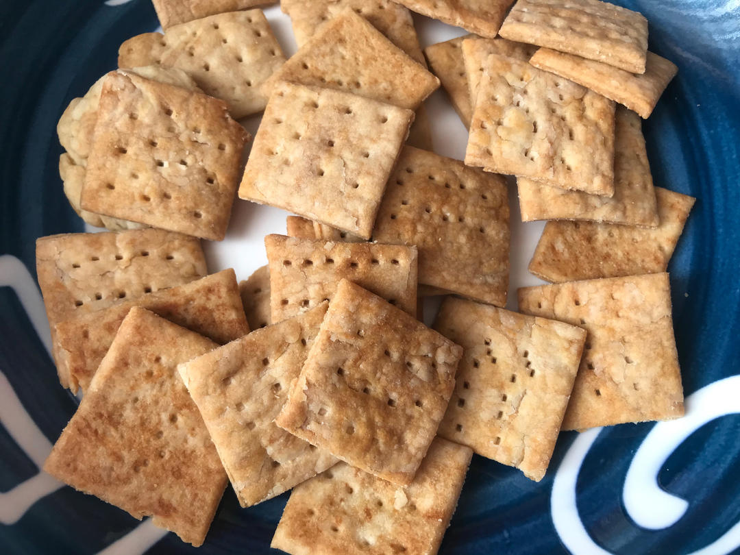 嘎嘣脆——香葱苏打饼干