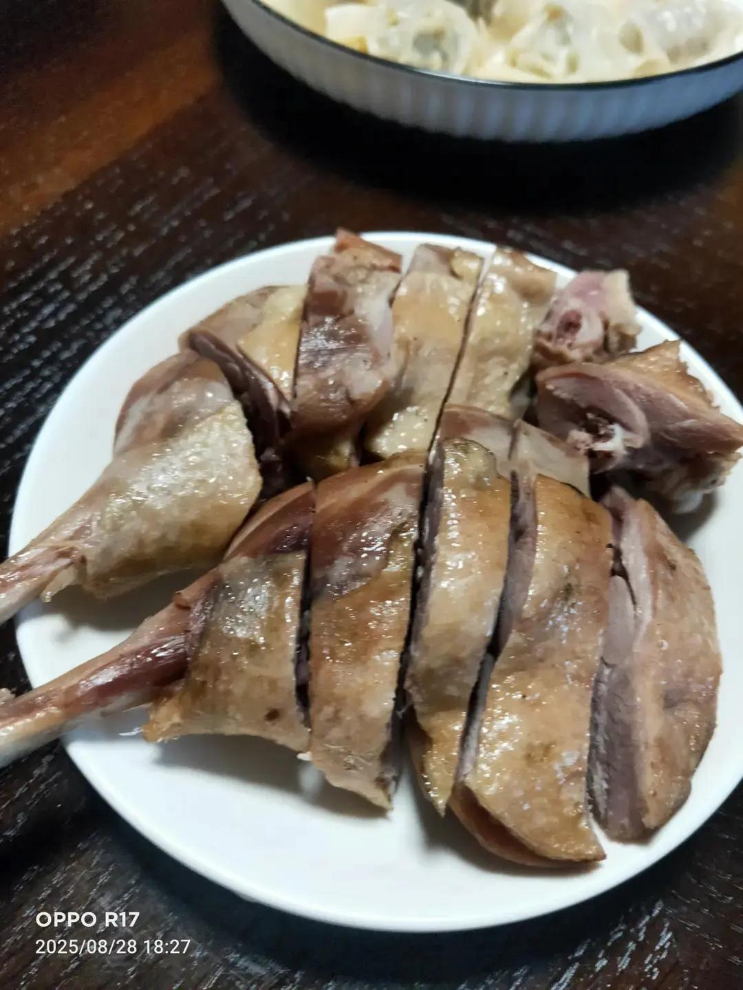 只需盐和时间，南京名菜盐水鸭腿零难度
