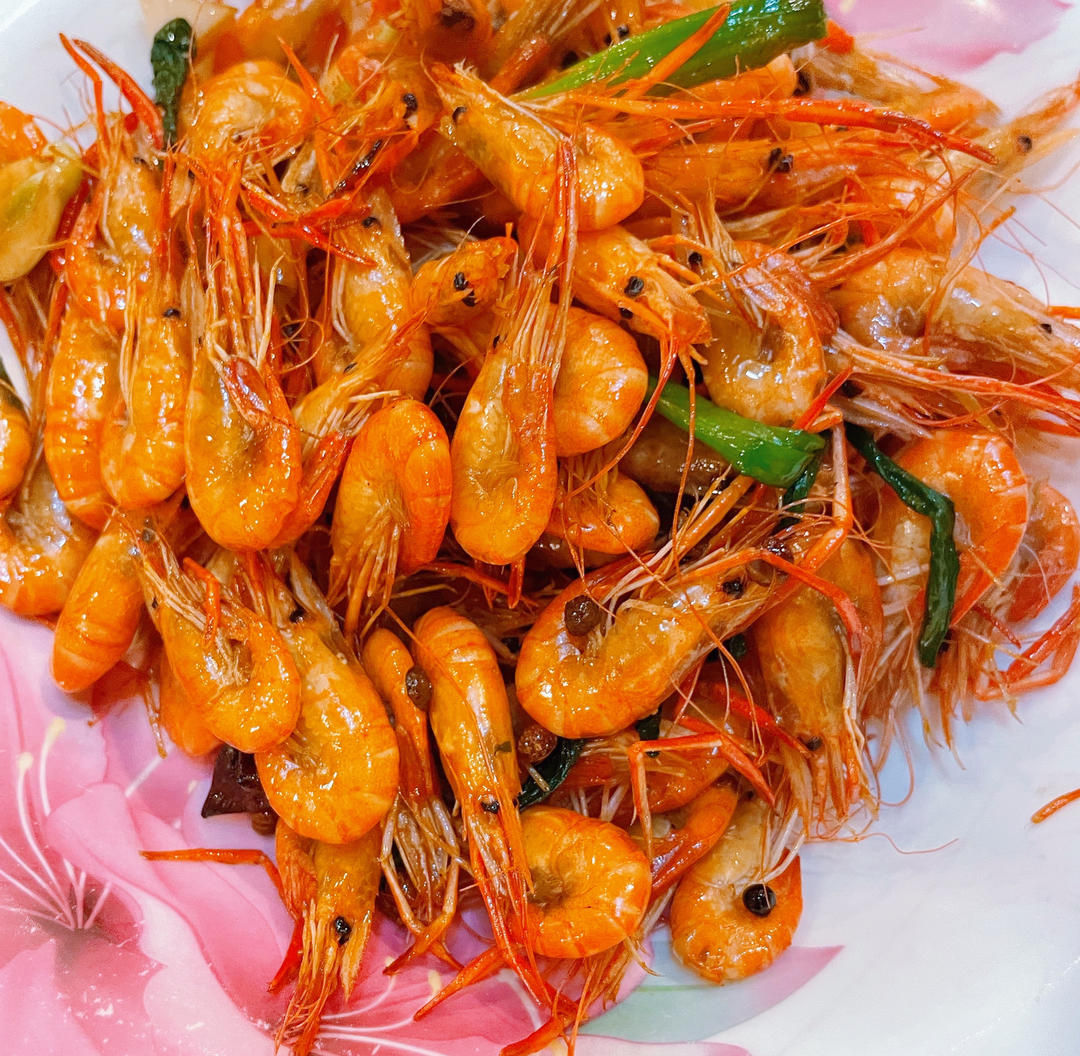 爆炒小河虾