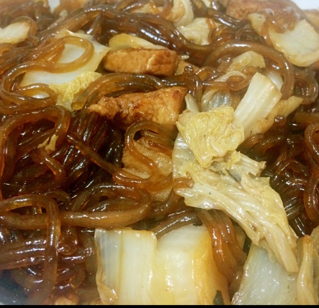 家常菜 猪肉白菜炖粉条 家有夫子做的猪肉白菜炖粉条