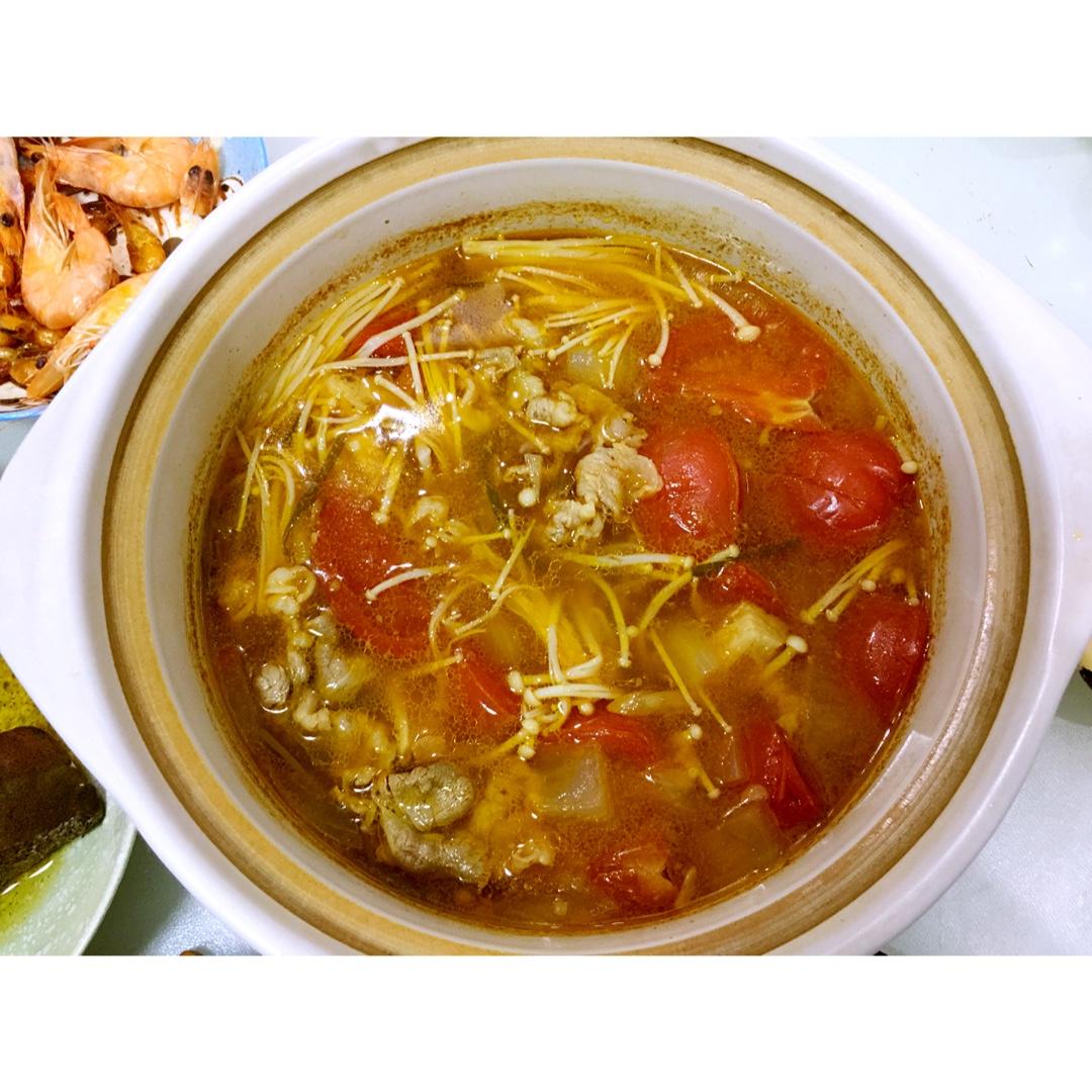 金针菇肥牛番茄锅