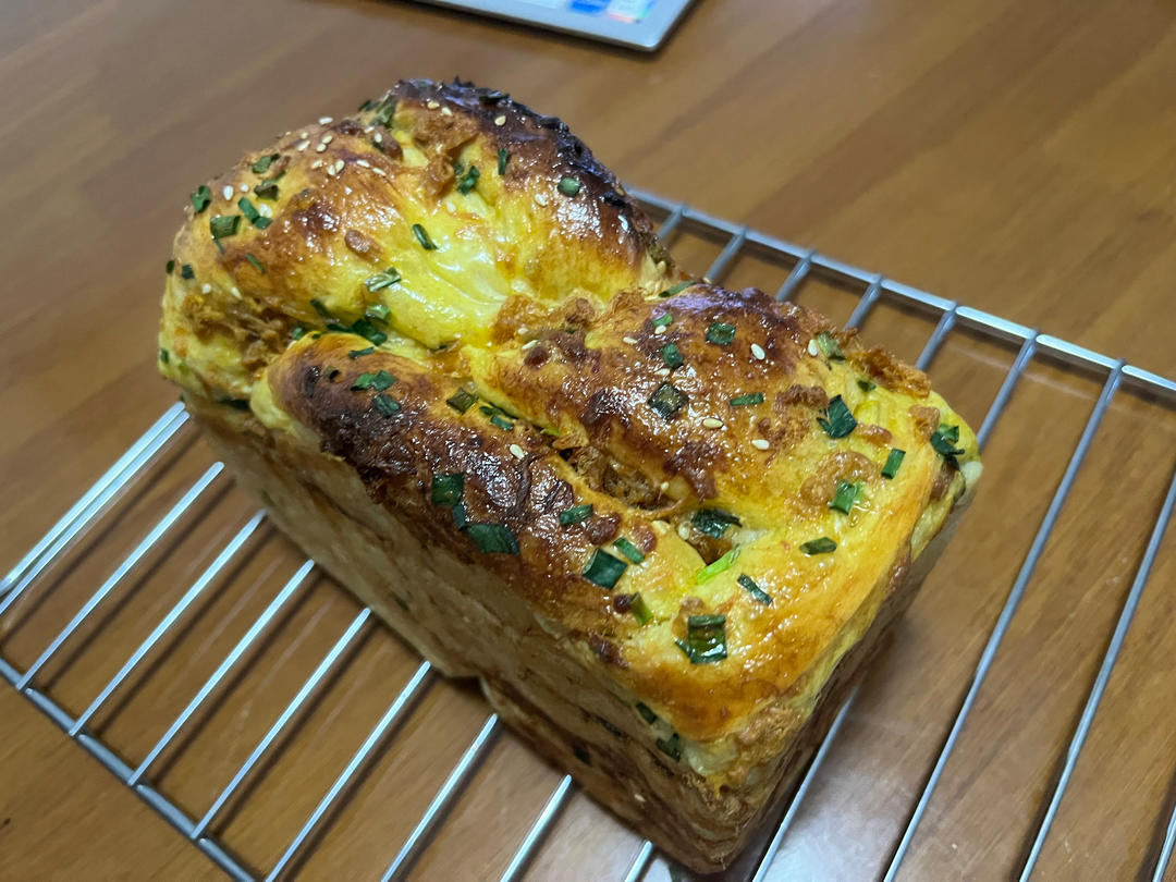 香葱肉松手撕吐司