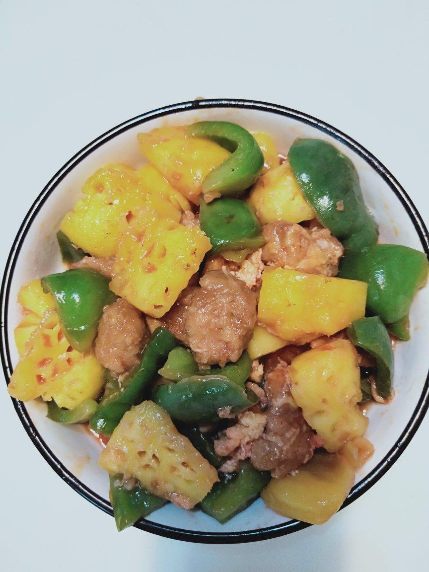 菠萝咕噜肉