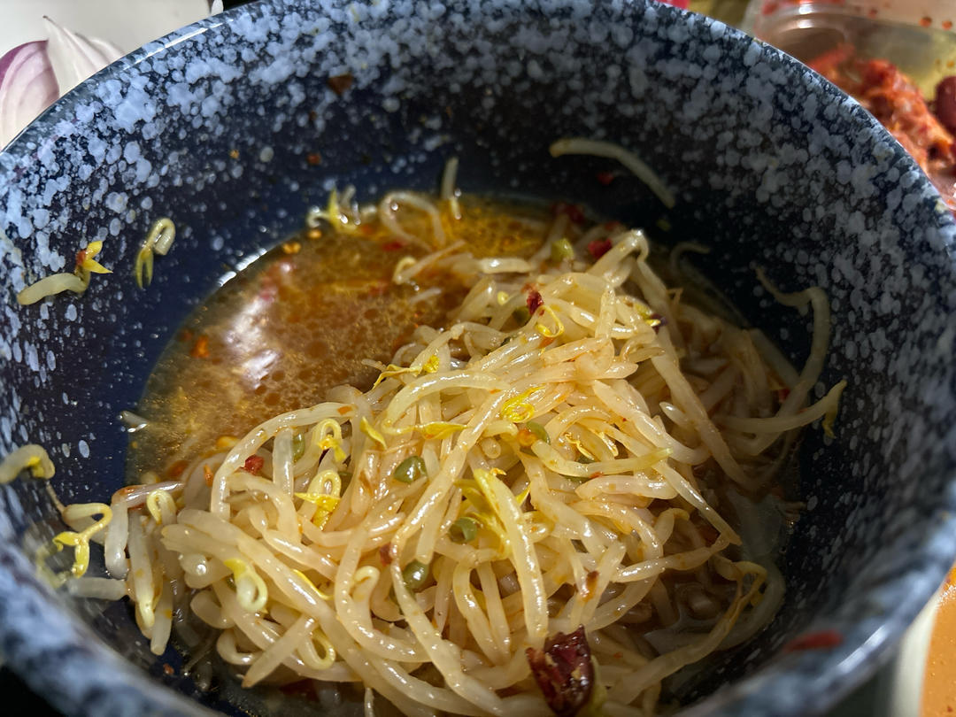 超简单韩式小菜 凉拌豆芽