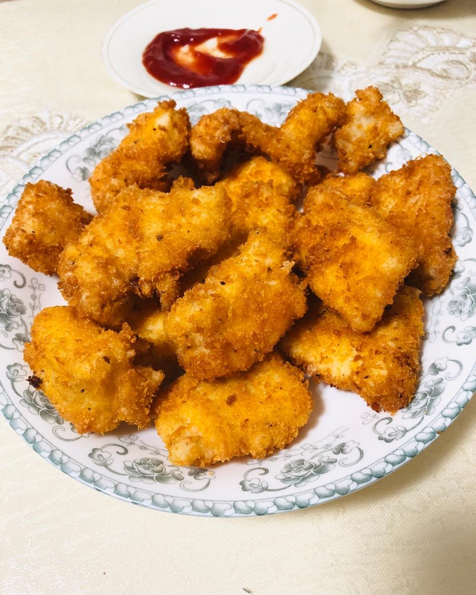 磨牙棒ruby做的酥炸香草鳕鱼块(内附完美油炸食物的小技巧)