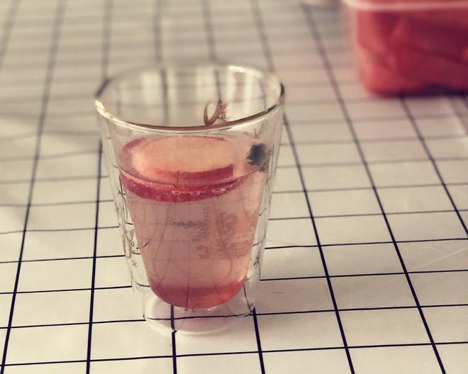 朗姆酒桃子水的做法