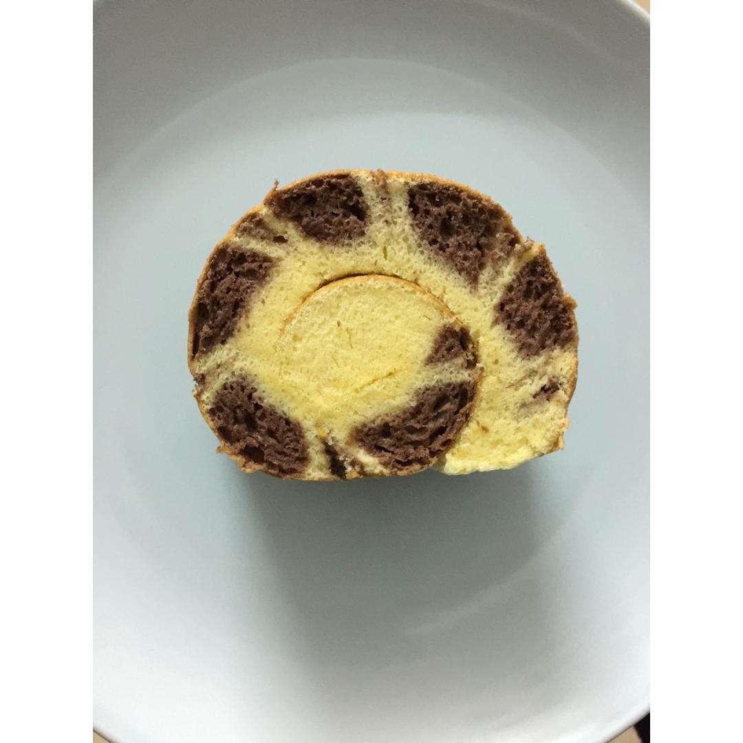 穿高跟鞋奔跑的黄乐乐做的黑旋风蛋糕卷---双色变式超好看【又名