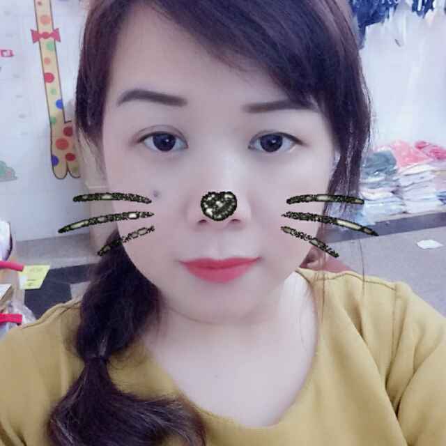 月嫂邱莉丹