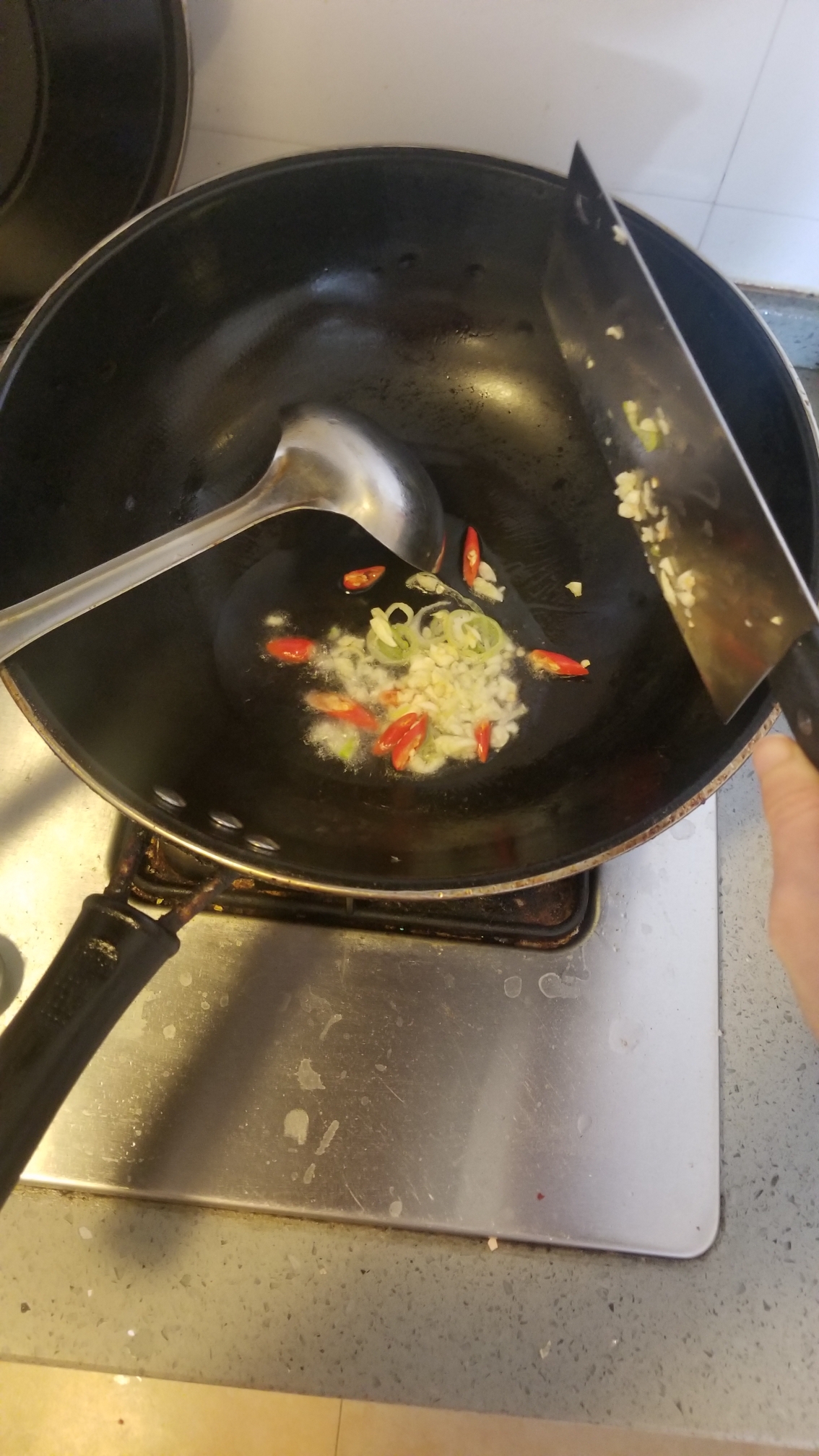 低脂韭菜炒千张丝百叶丝(干豆腐丝)的做法 步骤5