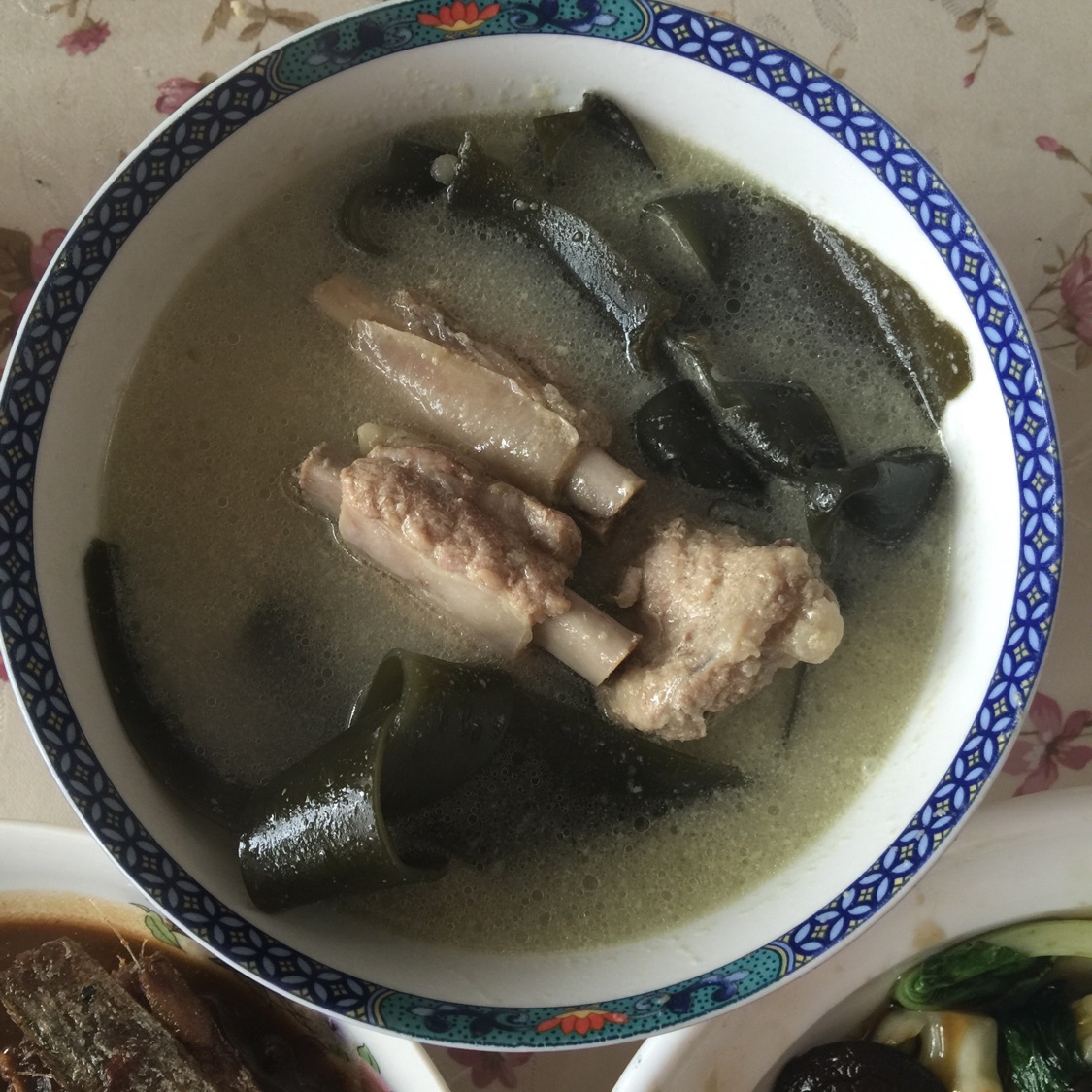 排骨海带汤