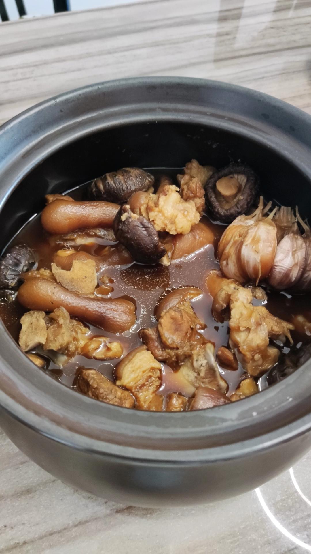 家传卤猪脚，不用八角香叶桂皮，最受欢迎的一道菜