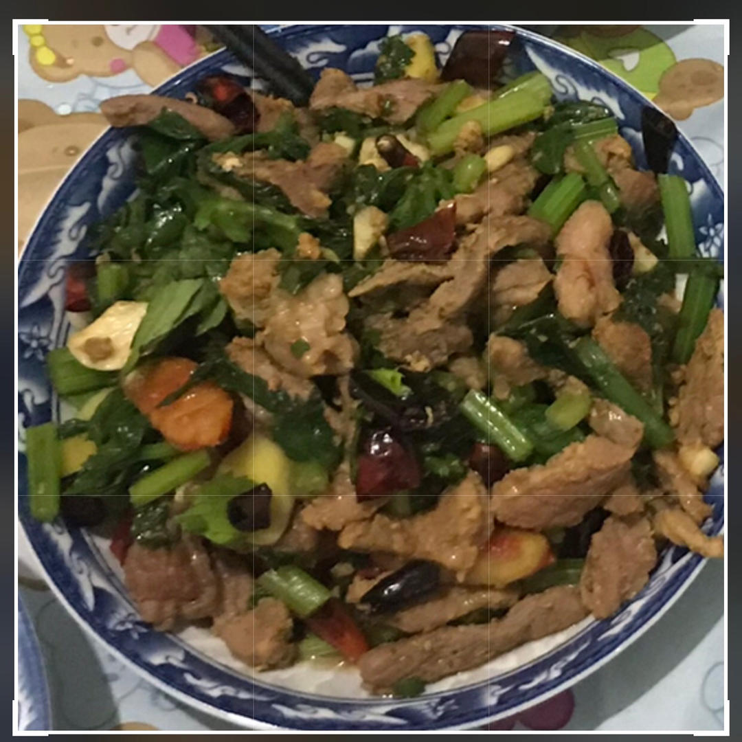 超下饭的芹菜炒牛肉