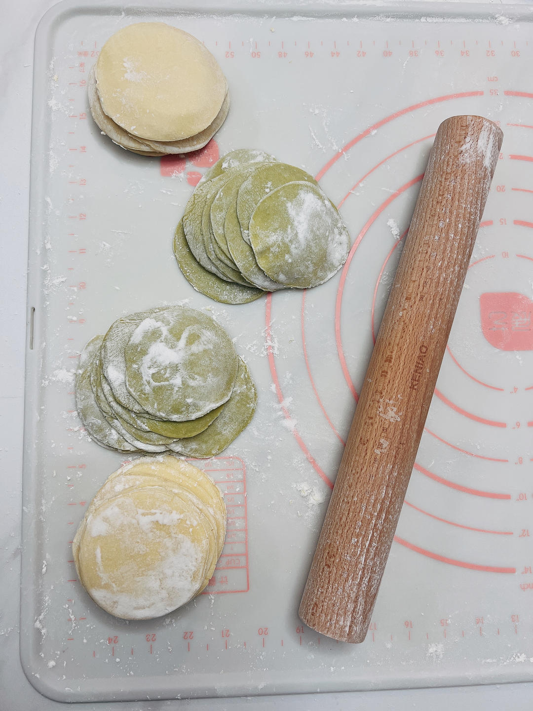 饺子皮（薄而筋道不用一个个擀）