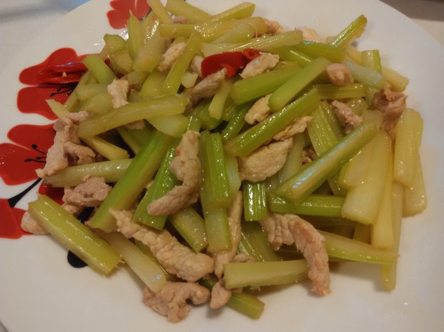 西芹炒肉丝