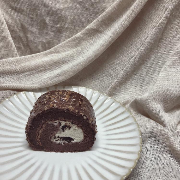 🍫梦龙蛋糕卷. 巧克力脆皮蛋糕卷 by pink-rabbit