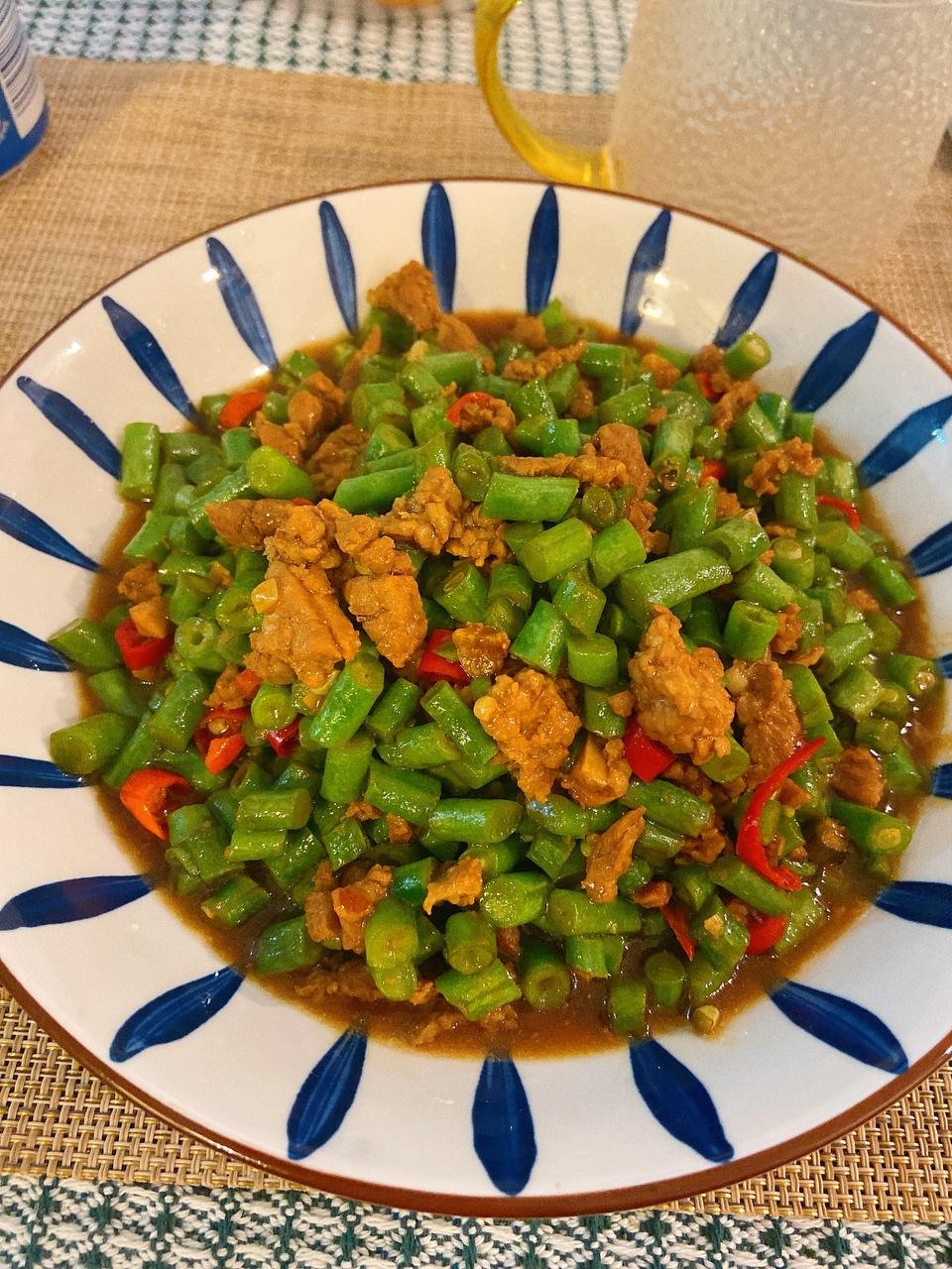 超下饭的肉末豆角的做法