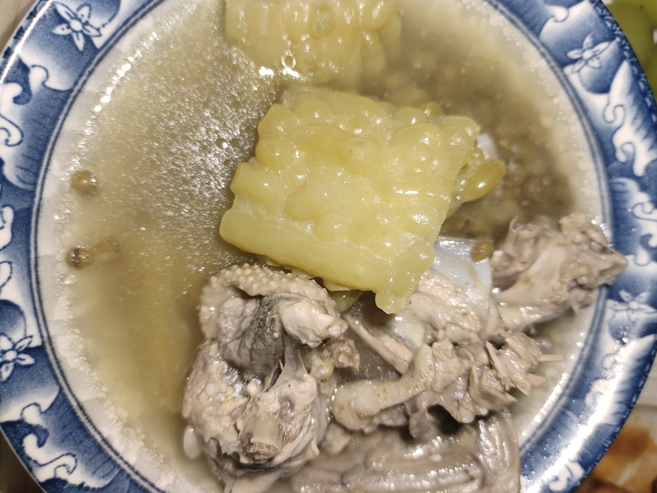 鸭肉苦瓜绿豆汤的做法