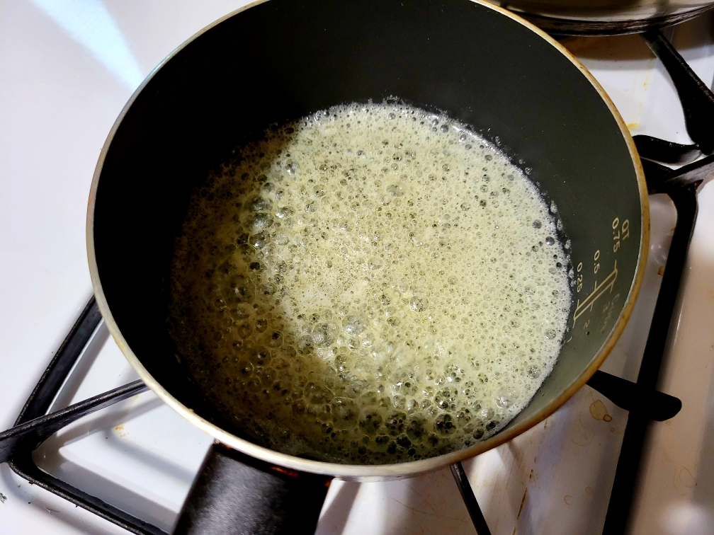一刷一烤就搞定的黄油烤玉米(空气炸锅版)的做法 步骤3