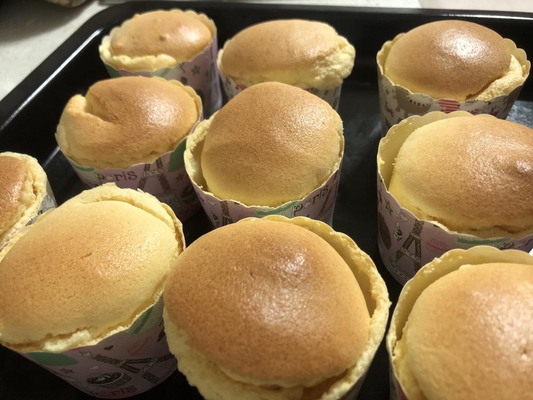 纸杯蛋糕 8寸戚风蛋糕的量