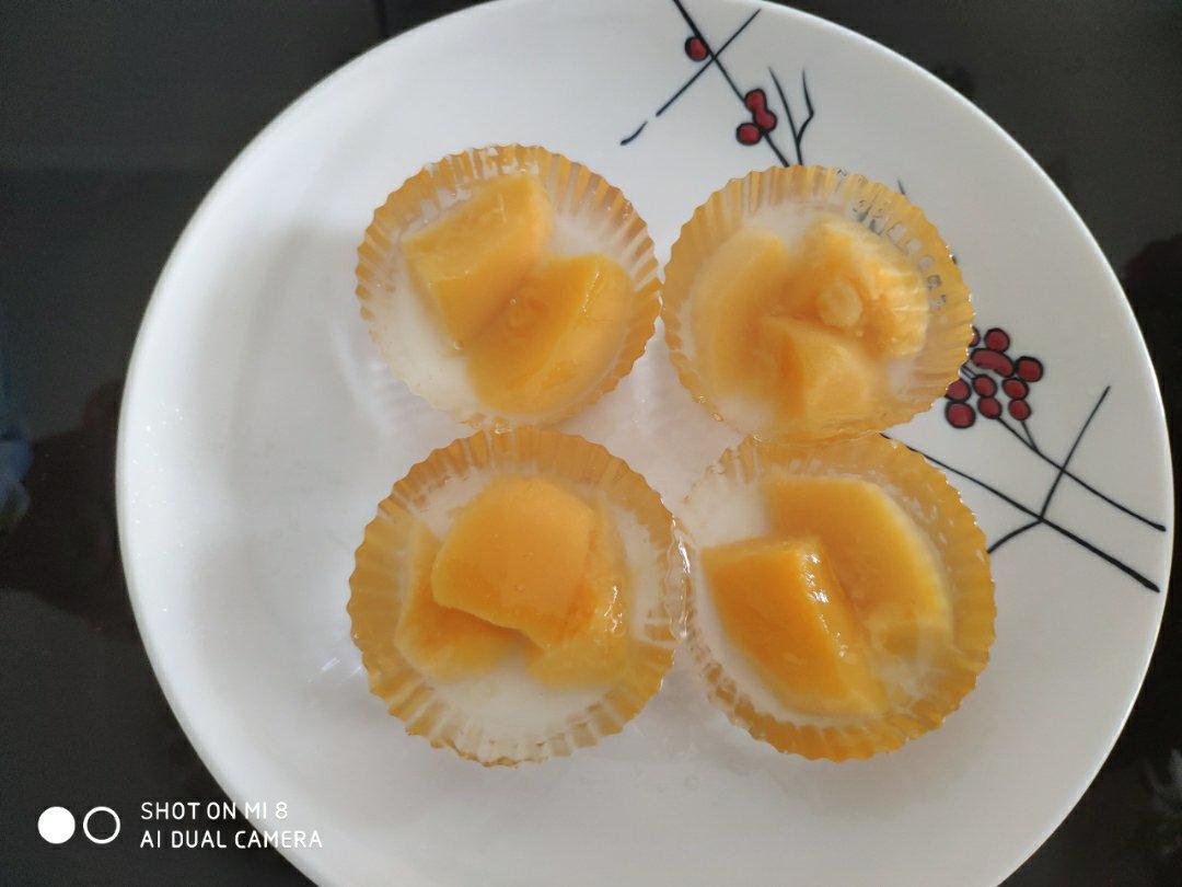 黄桃果干冰冰果冻