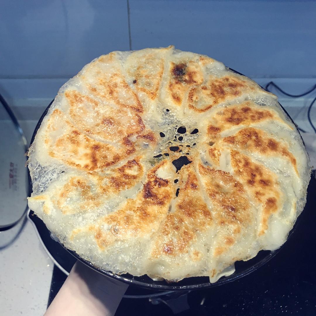 三鲜锅贴