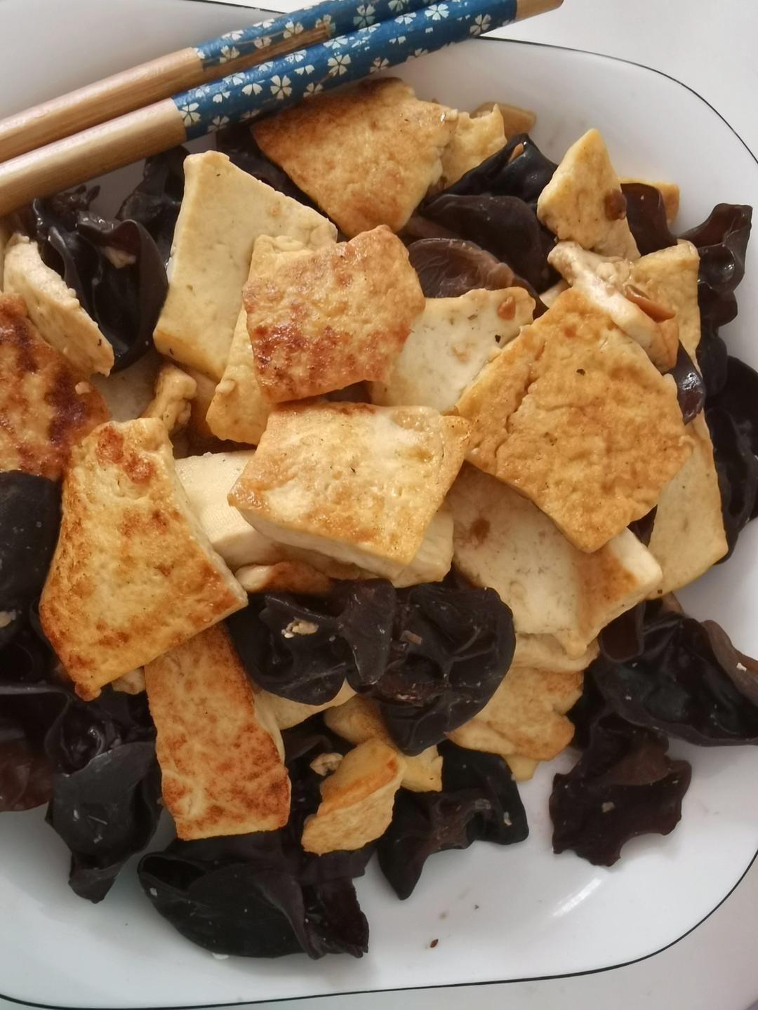 超下饭的一人食木耳豆腐