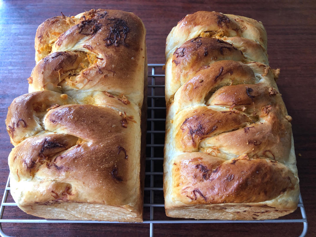 咸蛋黄肉松吐司｜超好吃｜超满足