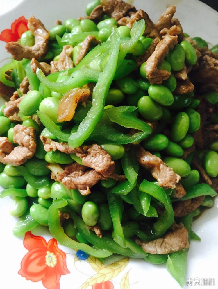 董琳1986做的青椒毛豆炒肉丝