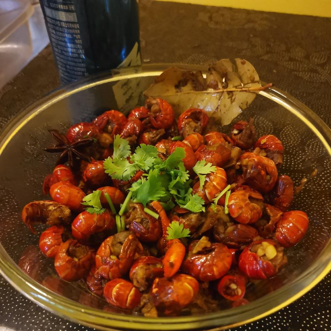 蒜蓉小龙虾 | 甜辣鲜香不油腻  |  一口一个虾尾太满足