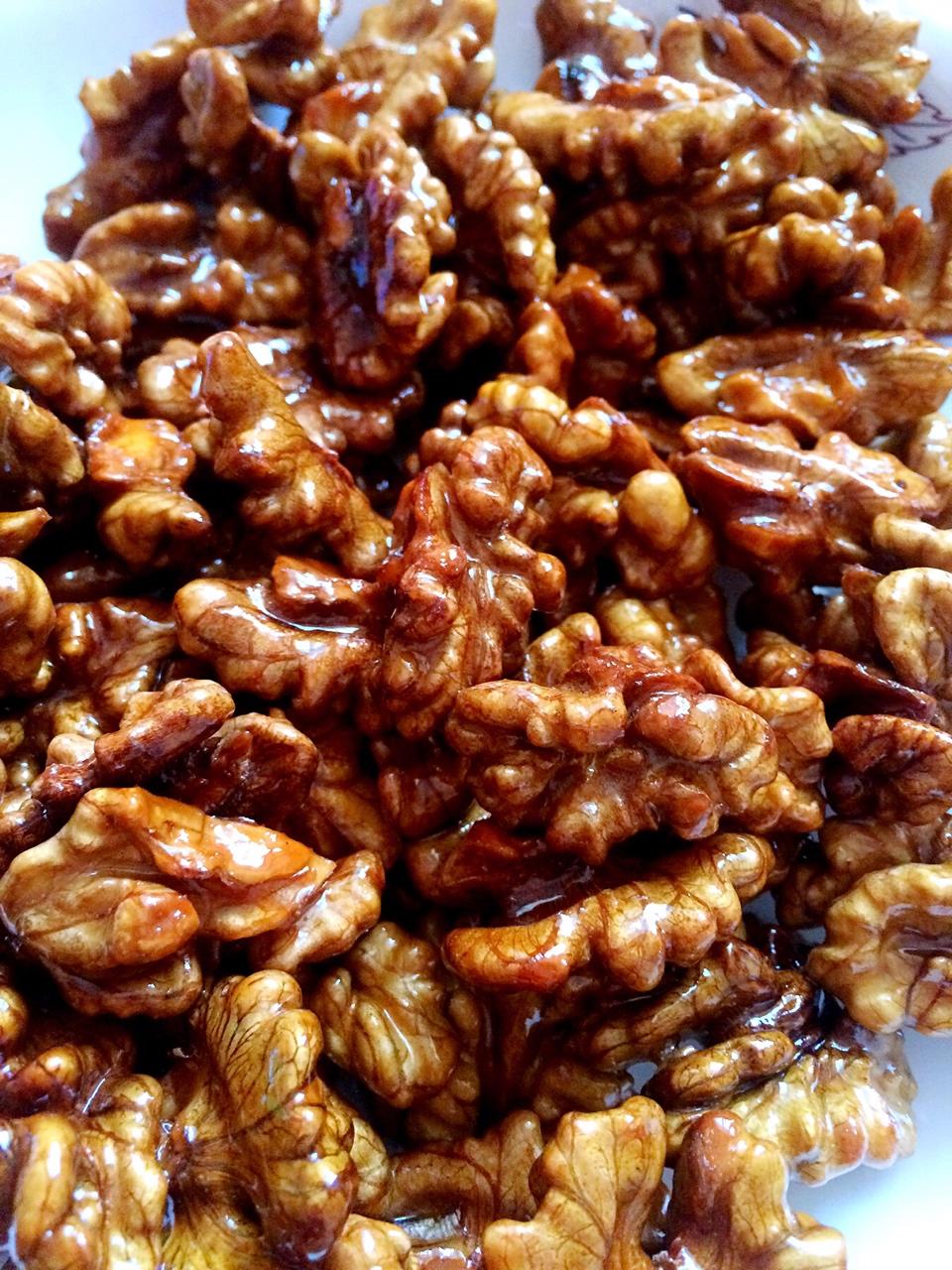 蜜糖罐子做的琥珀核桃仁