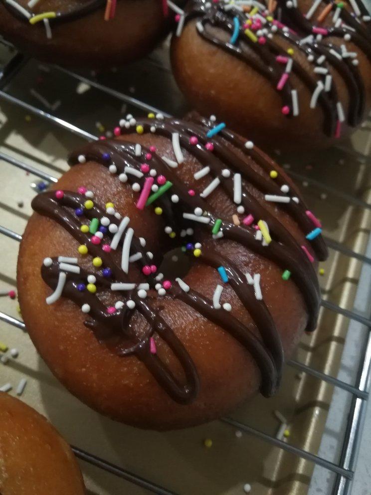 云朵般绵软的甜甜圈（方子来自金大旺）