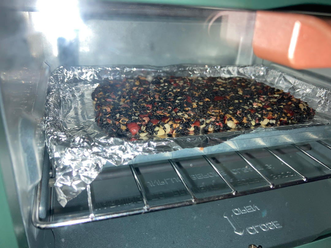 无油无蔗糖养生小零食，芝麻红枣核桃脆饼