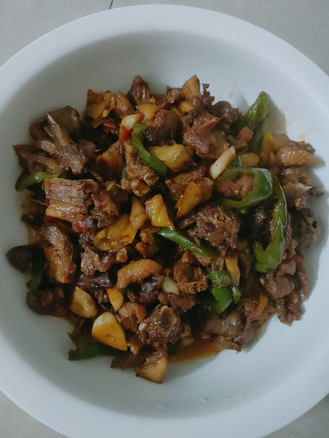 泡椒炒鸭肉