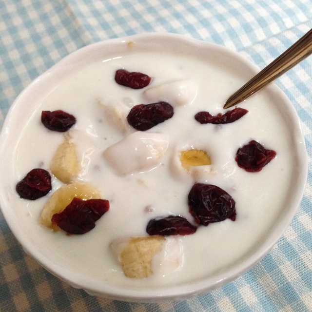 anjopeach做的香蕉拌酸奶