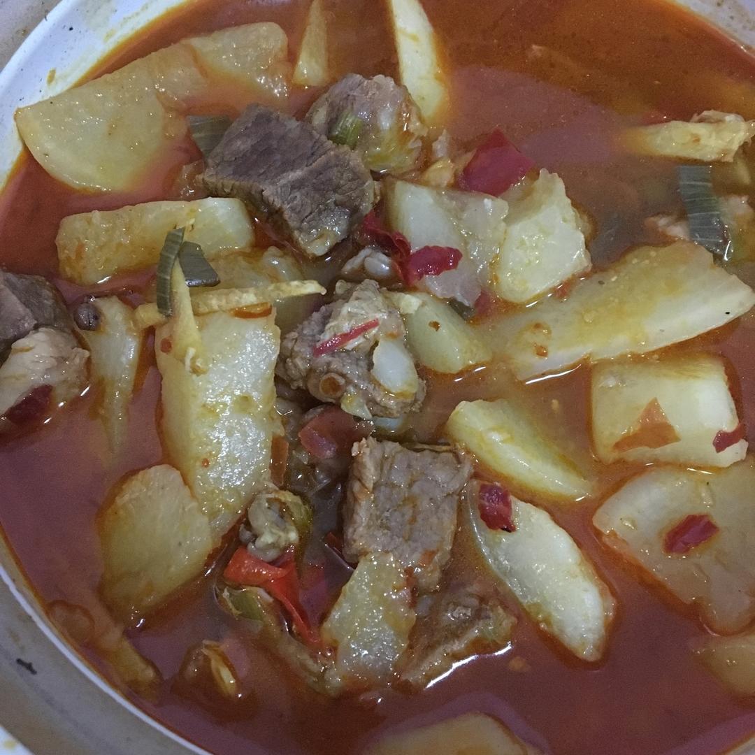 川味萝卜烧牛肉