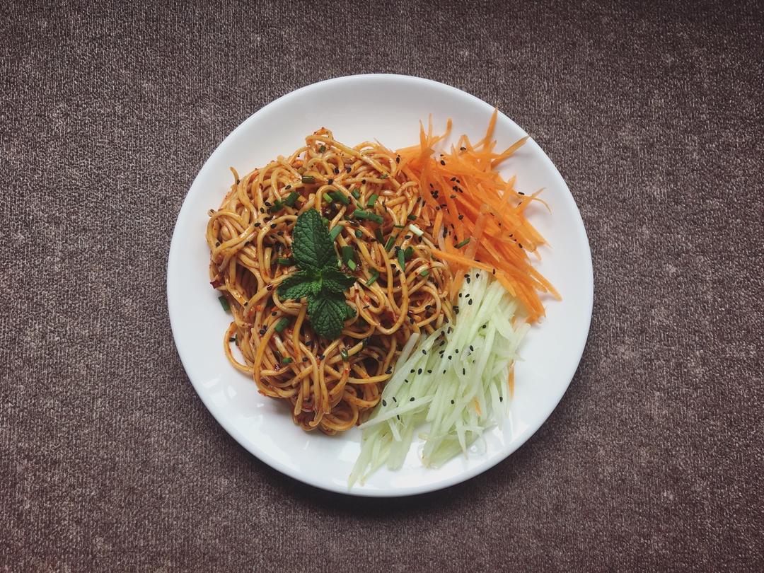 夏日快手凉拌面