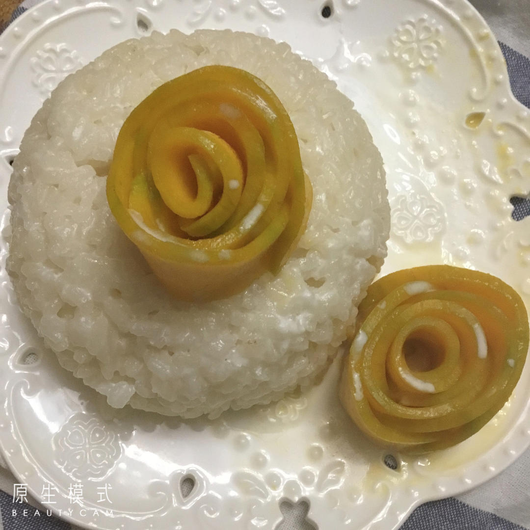 椰浆芒果糯米饭