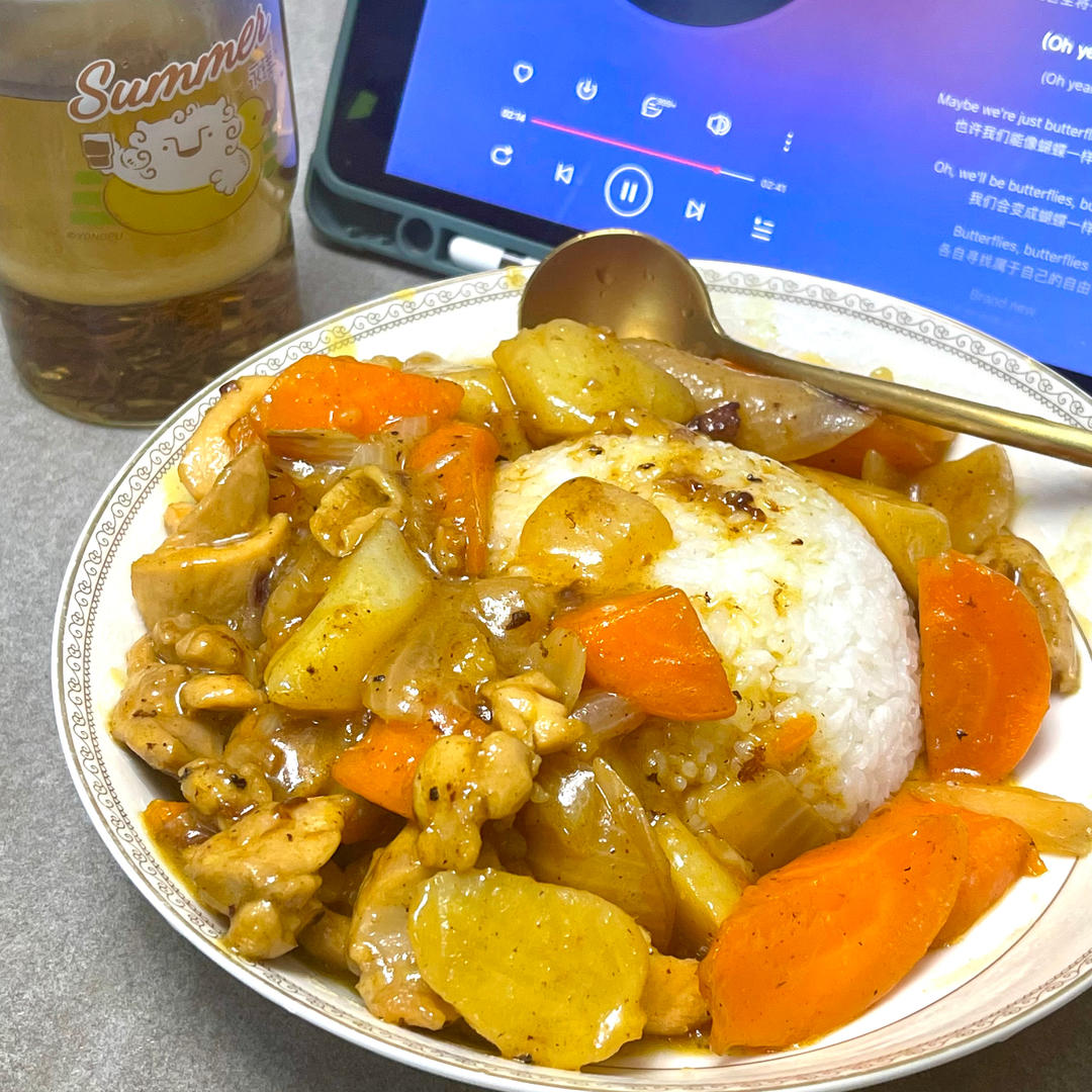 咖喱鸡肉饭