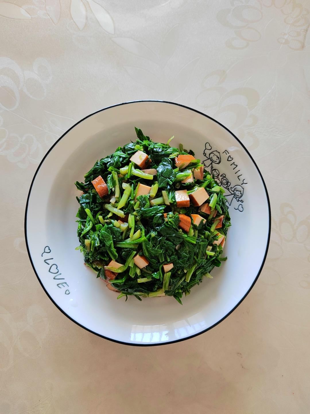 马兰头拌香干，舌尖上的春意一定要尝！