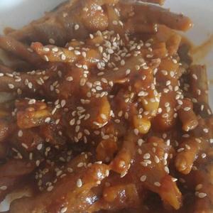 韩式辣炒鸡爪的做法 步骤1