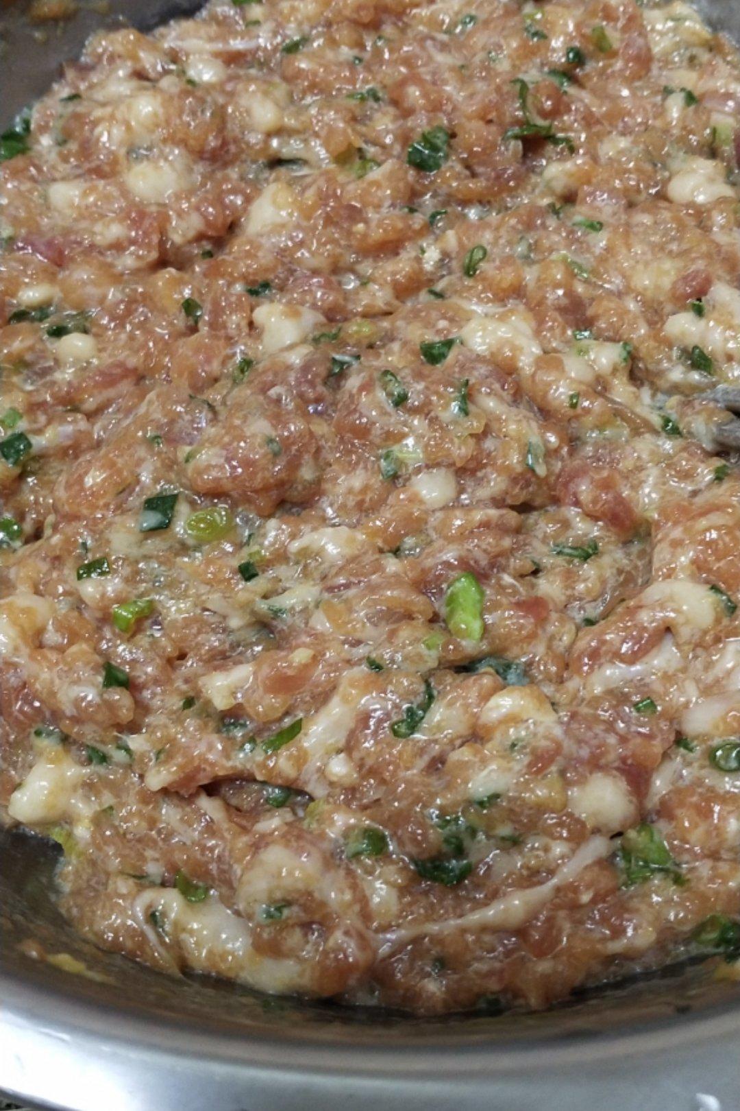 鲜肉馄饨（附包馄饨视频。）