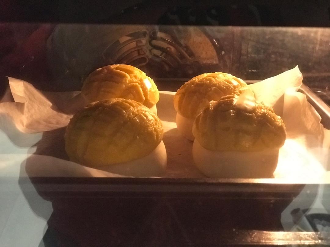 【菠萝油】大厨教做菠萝包，味道正，卖相好！