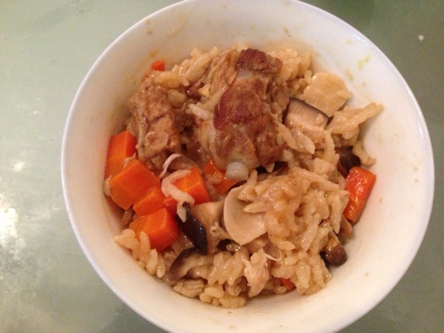 喷香排骨焖饭（爆好吃）