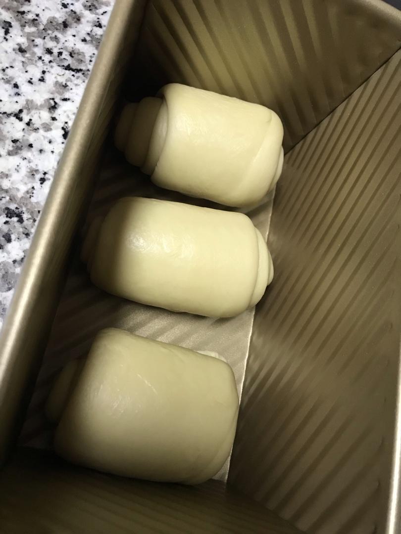 吐司，奶香手撕面包，超级香浓
